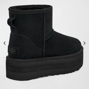 Brand New & Never Worn UGG Classic Mini Suede Booties